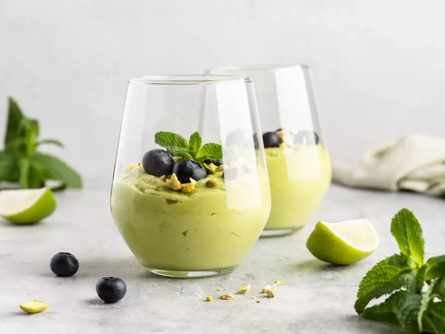 Viestaшkowый krem ​​s avocadou